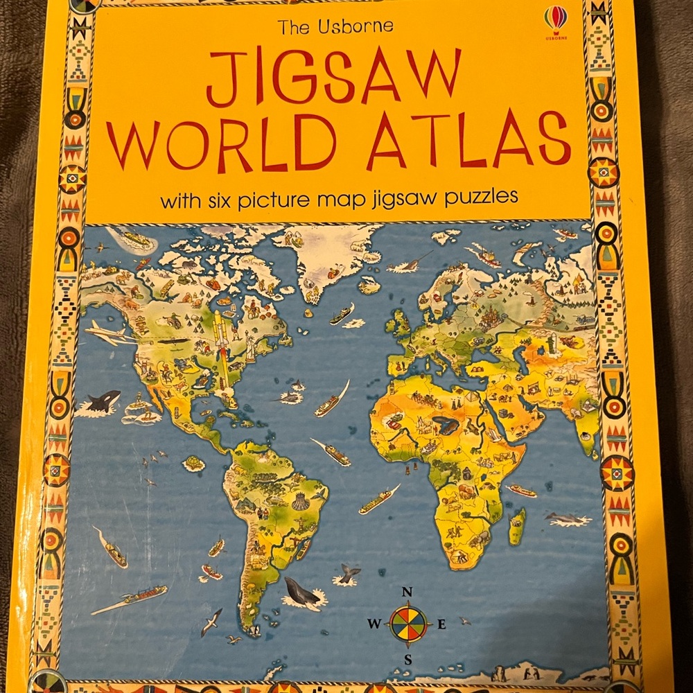 Usborne Jigsaw World Atlas Coffee Table Book